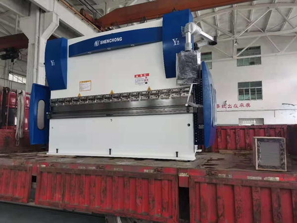 100Tx3200電液同步數(shù)控折彎機